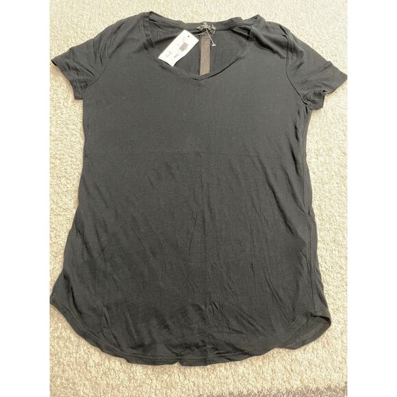 NWT Women's size Small Three Dots Black T-shirt Gisele easy V MSRP $83 - Picture 2 of 9